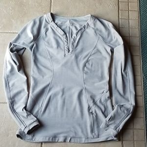 Lululemon gray zipper top size 4